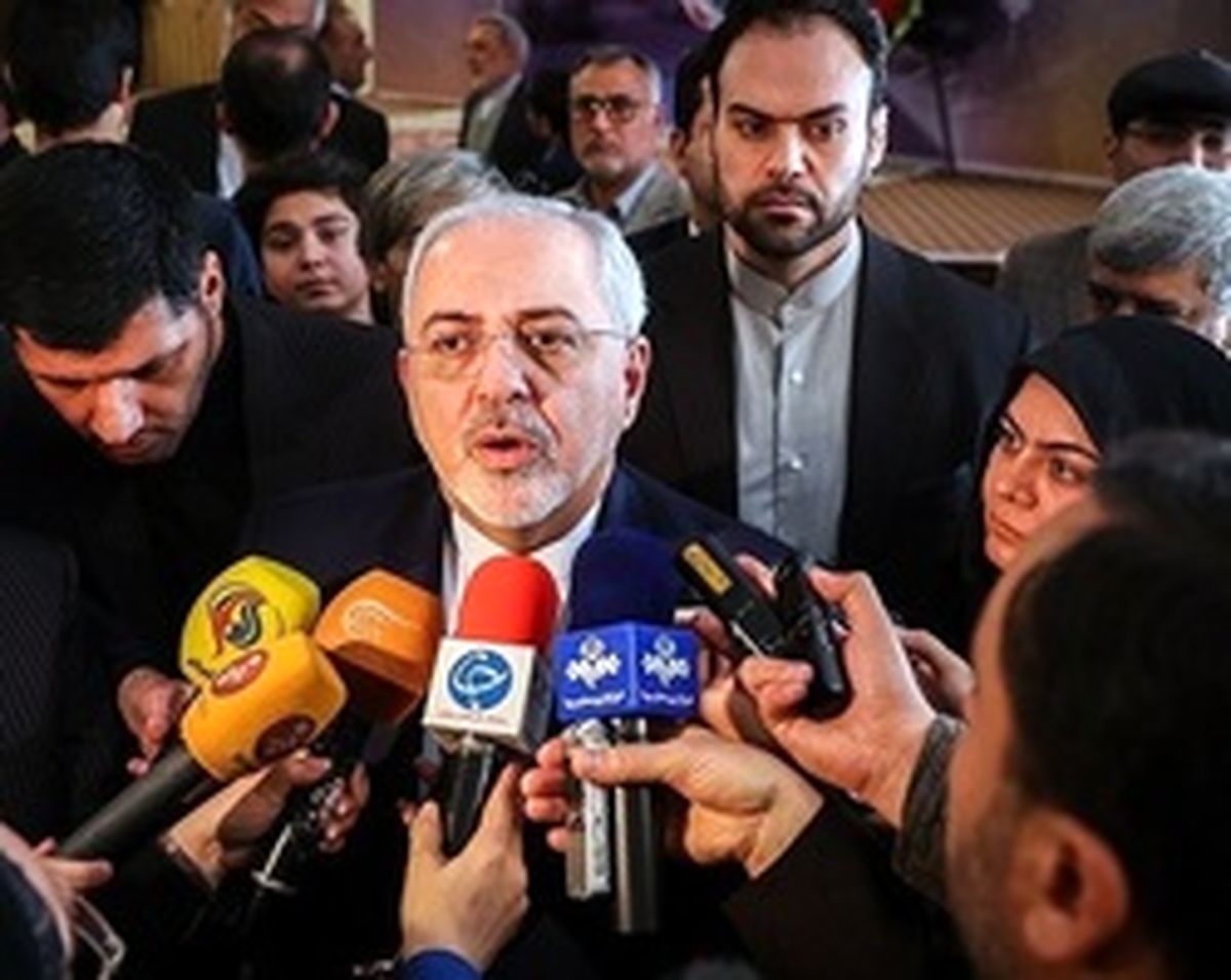 ظریف: آمریکا میخواهد با فشار و قُلدری عمل کند
