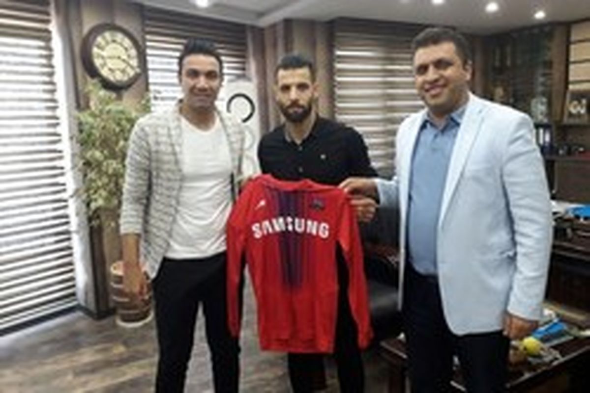 عباس‌زاده با نساجی تمدید کرد