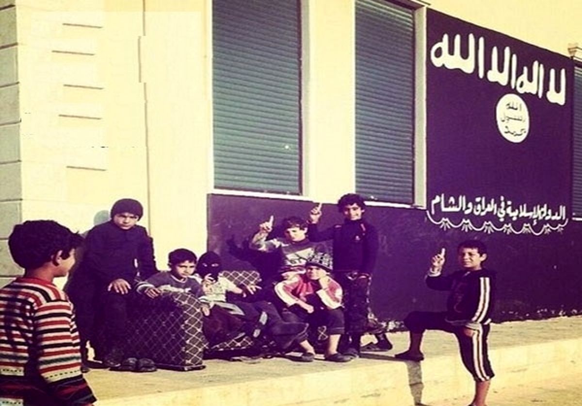 پایان آموزش نظامی کودکان داعش/تصاویر