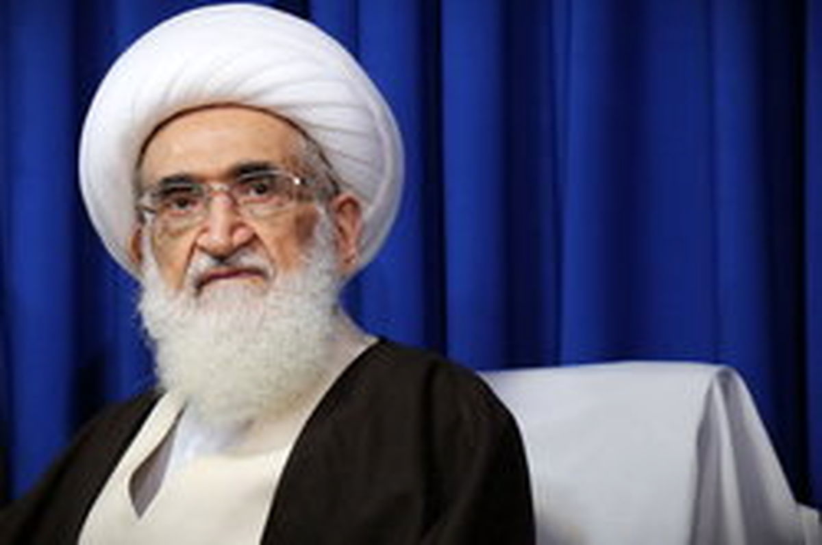 آیت الله نوری همدانی:آموزش و پرورش برای انقلاب کادرسازی کند