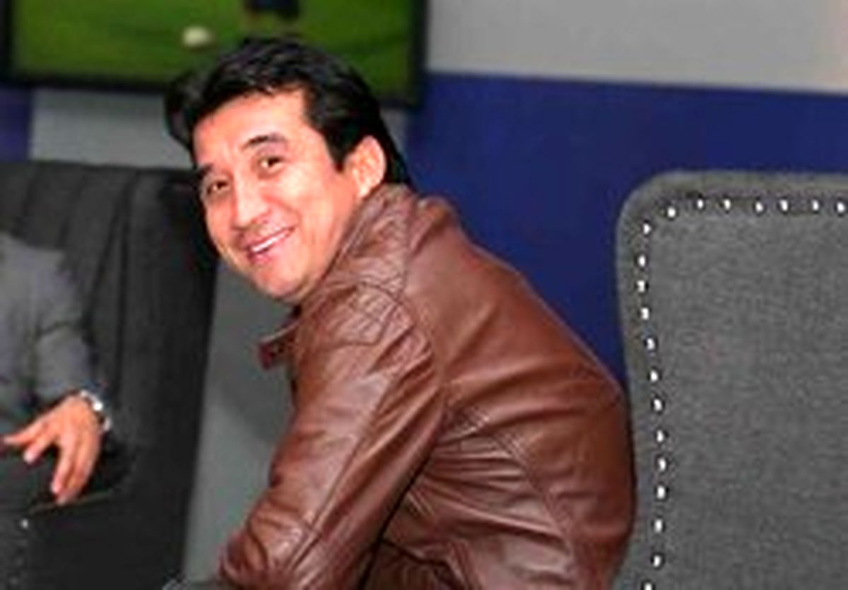عقد قرارداد خداداد عزیزی با سپیدرود (عکس)