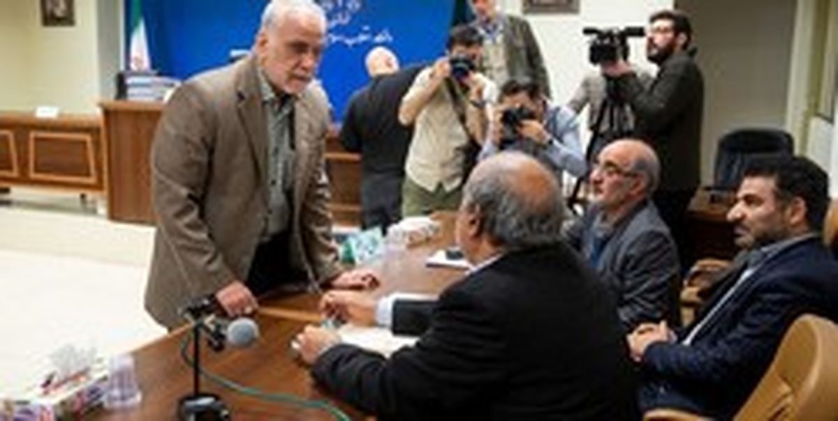ماجرای حسابهای مشترک کاظمی و همسرش برملا شد