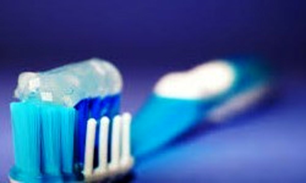 خطر عجیب خمیردندان‌های سفید کننده