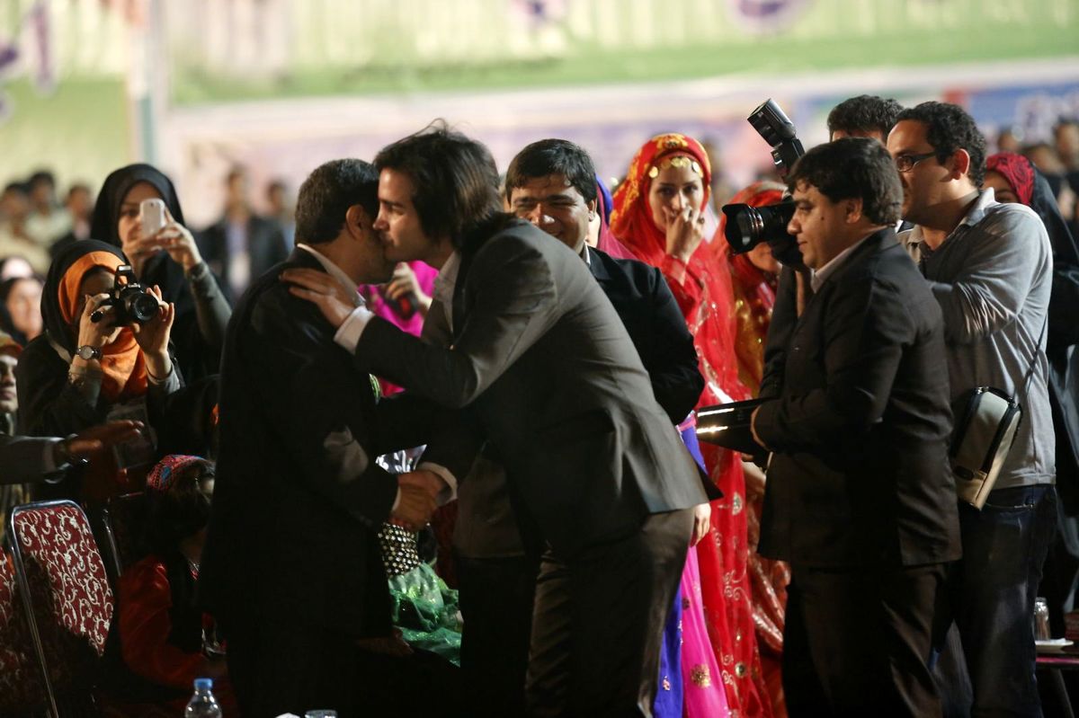 عکس/ احمدی نژاد و محسن یگانه!!‬