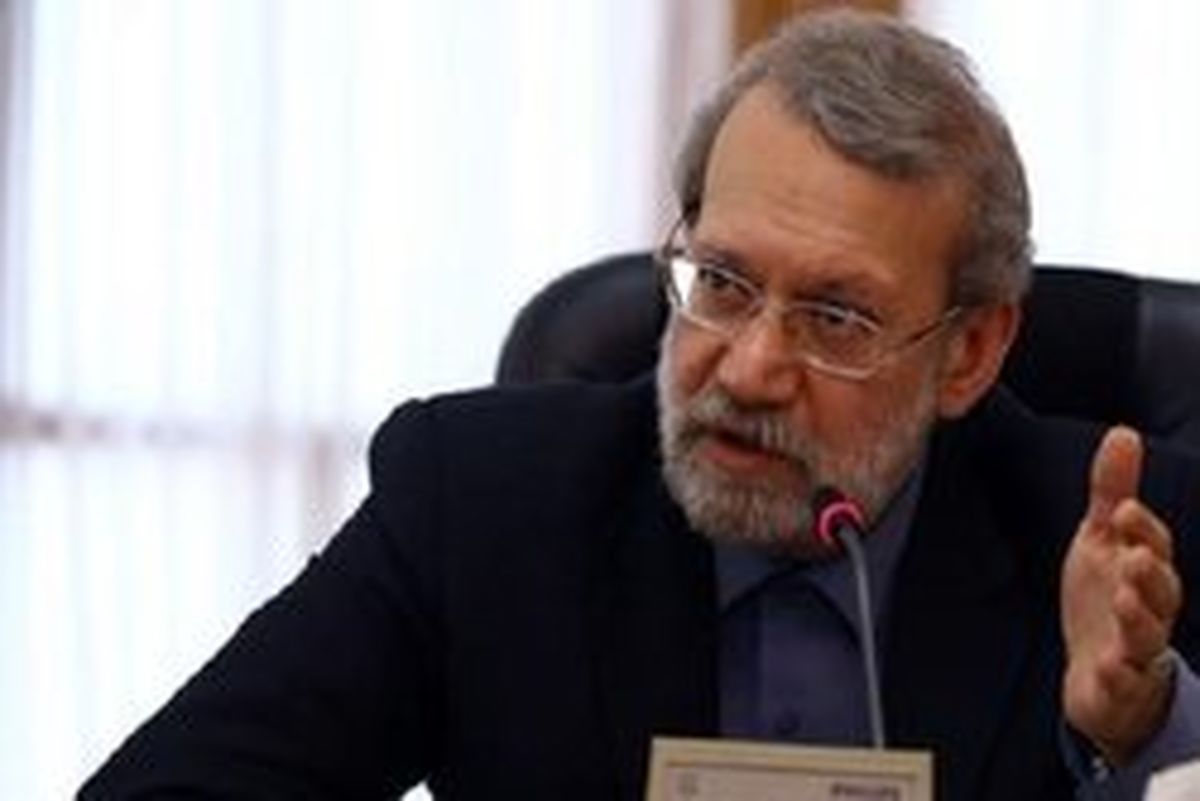 انتقاد لاریجانی از حضور منافقین در فرانسه