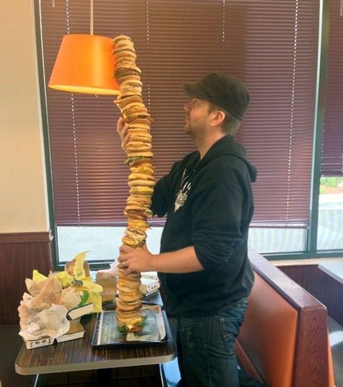 بزرگترين همبرگر جهان/ عکس