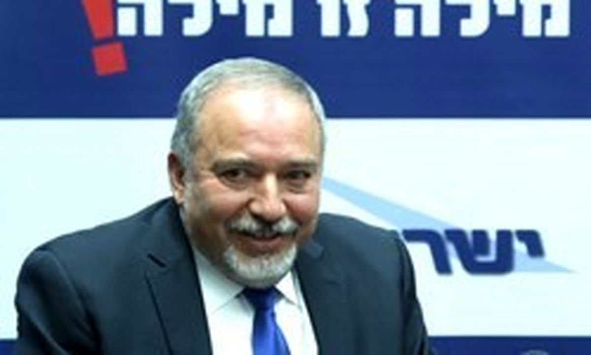 وزیر جنگ صهیونیست‌ها به آذربایجان سفر کرد