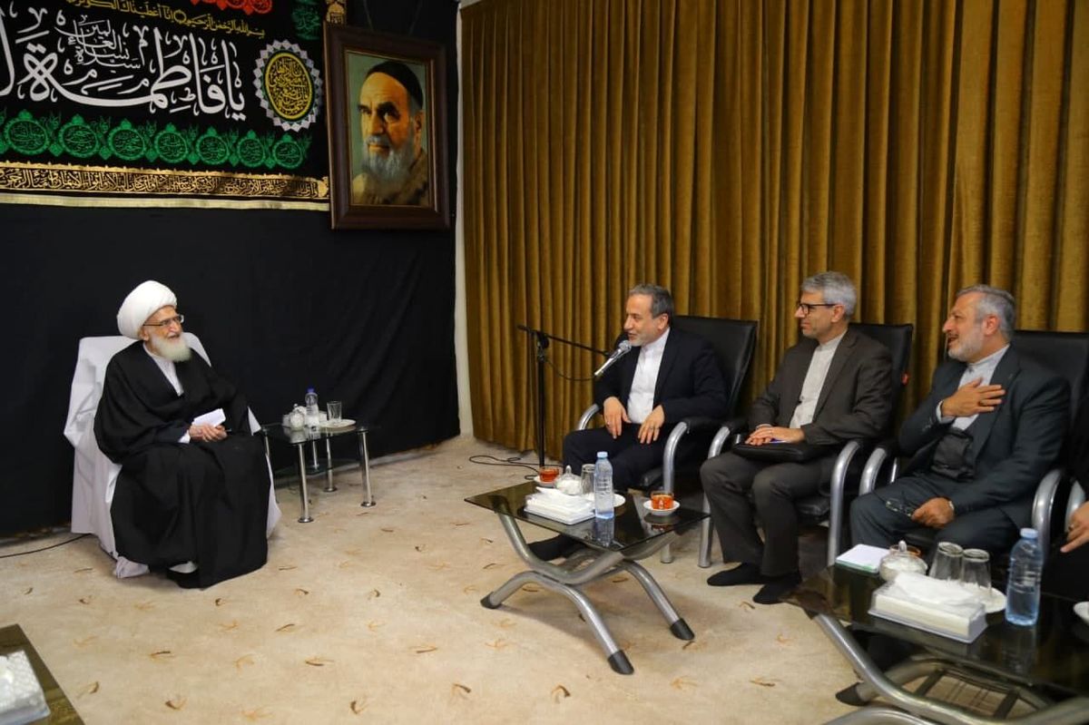 آیتالله نوریهمدانی : نباید یک بار دیگر فریب آمریکا را بخوریم