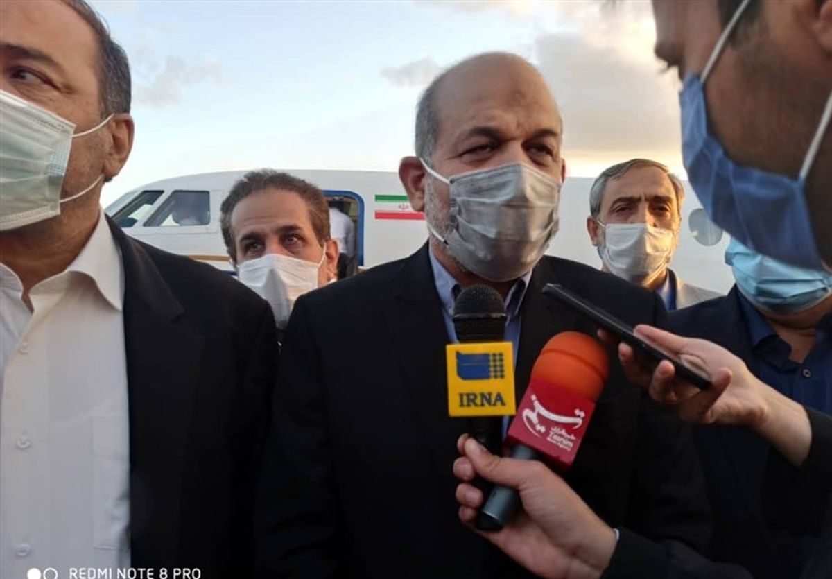 وزیر کشور: تفویض اختیار بیشتر به استانداران در اولویت است/از ورود به مسائل حاشیه‌ای پرهیز می‌کنیم