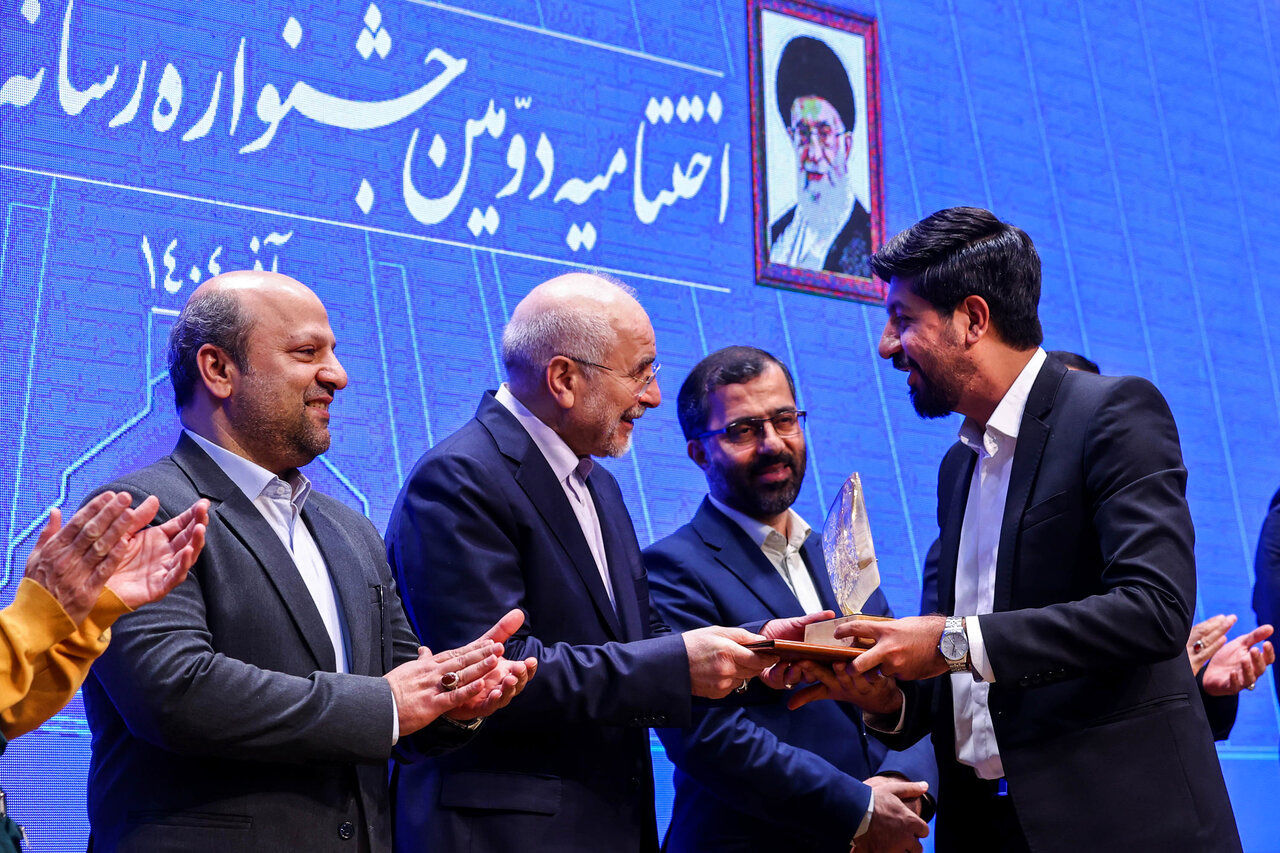 تصاویر: اختتامیه دومین جشنواره رسانه‌ای بهارستان با حضور قالیباف