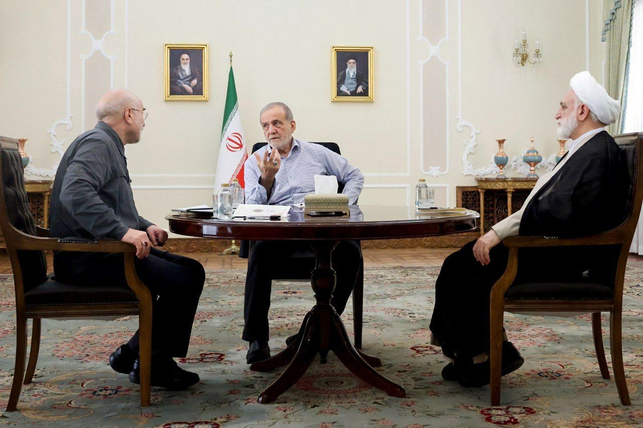 تصاویر جلسه مهم سران قوا به میزبانی پزشکیان