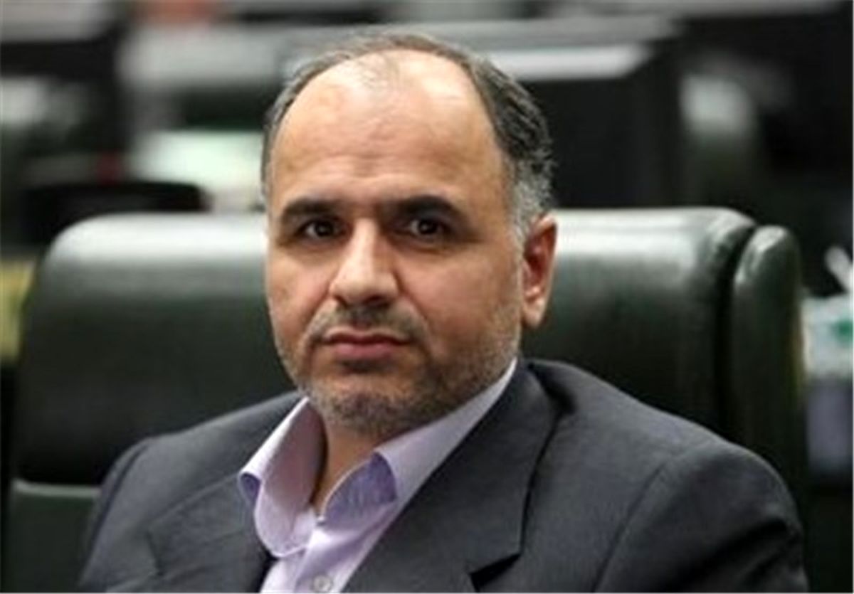 وزیر دادگستری: یک شرکت لبنیاتی برخلاف مقررات محصولاتش را گران کرده برخورد شود