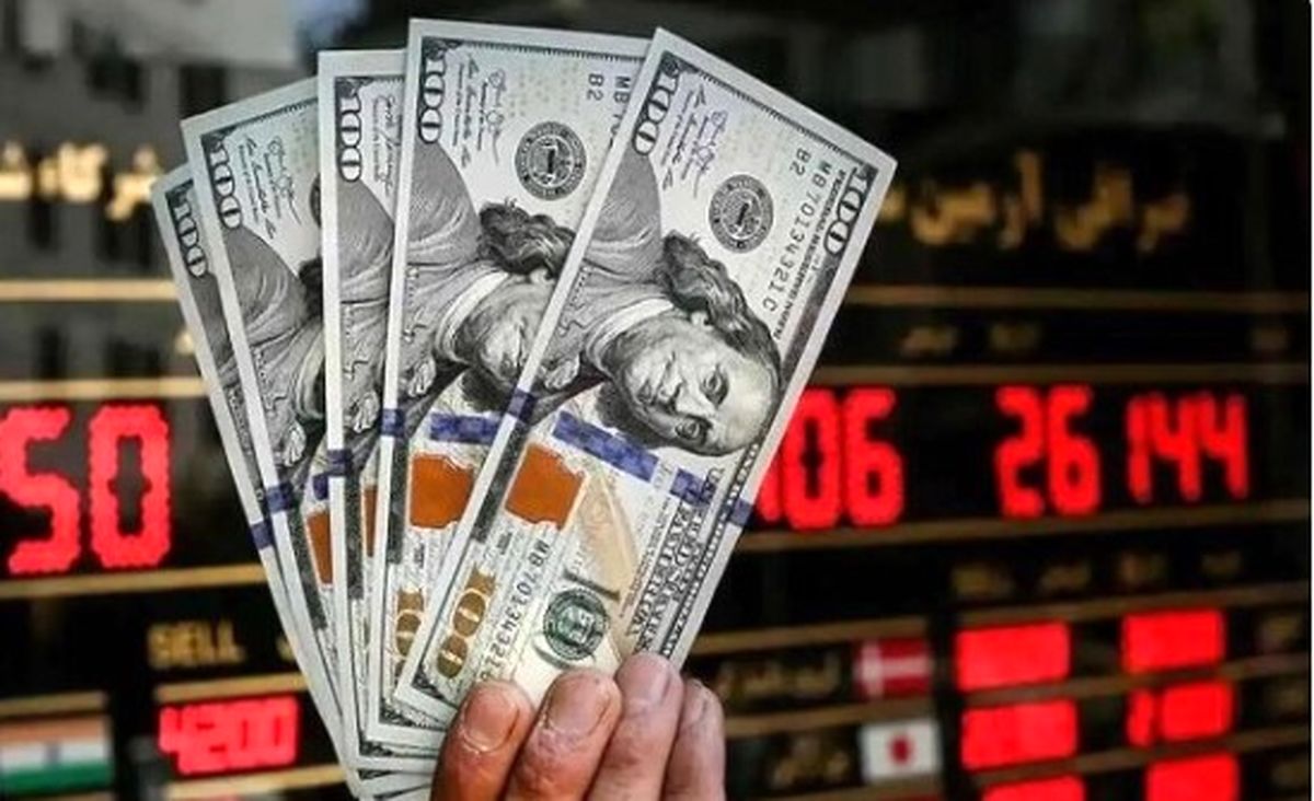 ریزش غیرمنتظره قیمت دلار ۲ آذر/ معامله‌گران شوکه شدند  