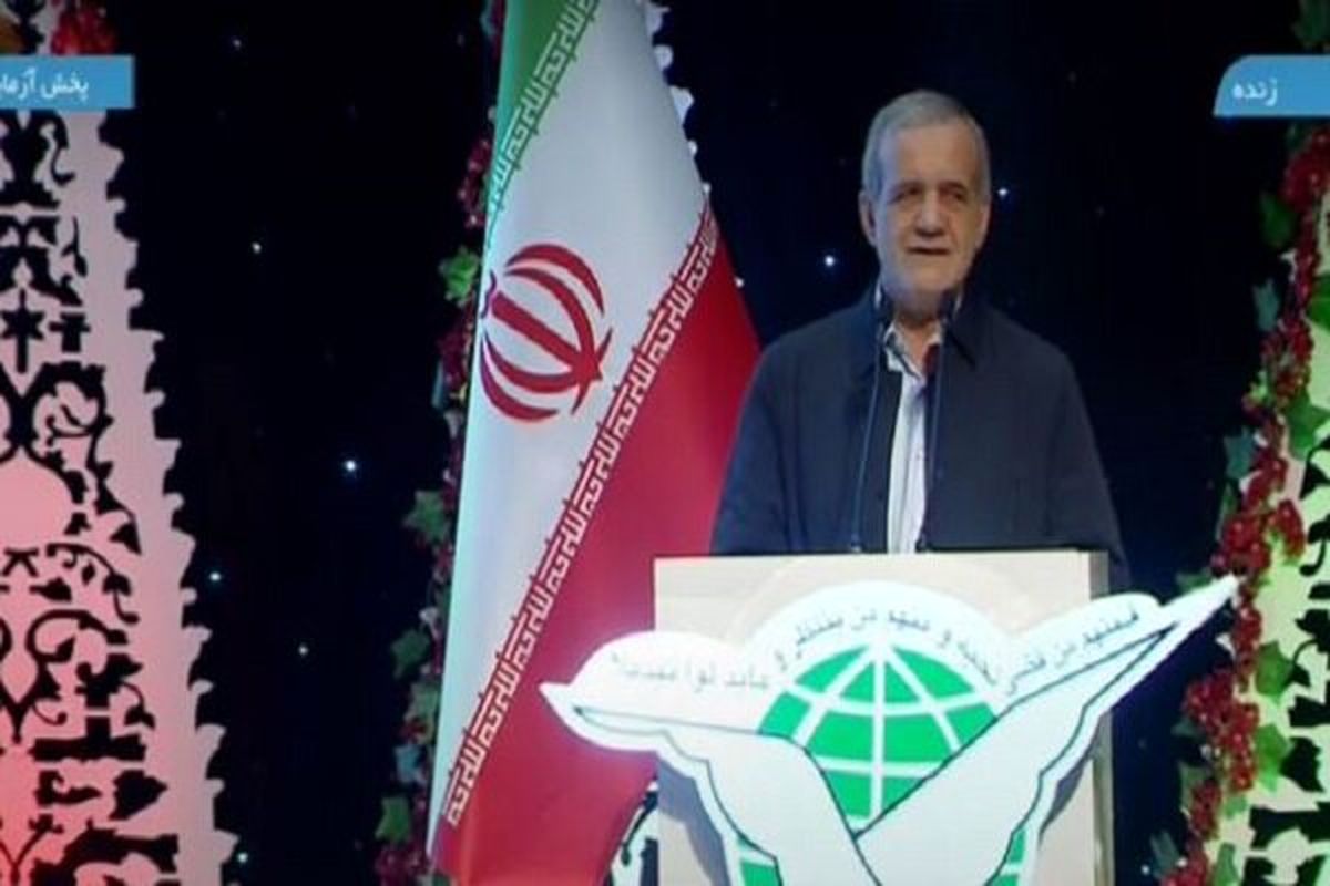 وظیفه امروز ما عمل به باور و اعتقاد شهدا است/ از تهدید دشمنان نمیترسیم