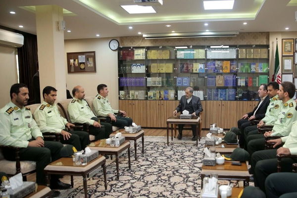 ولایتی: نیروی انتظامی نماد شجاعت، ایمان و خدمت به مردم است