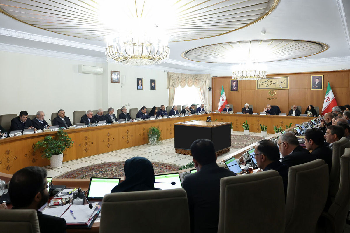 پزشکیان: اگر رضایت مردم را داشته باشیم، تلاش‌ دشمنان راه به جایی نخواهد برد