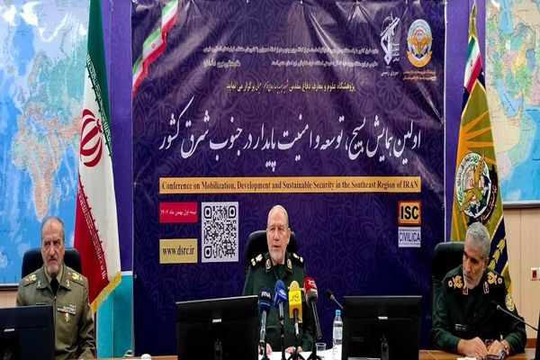 سرلشکر صفوی: با تقویت روابط با همسایگان تحریم‌های آمریکا اثری نخواهد داشت