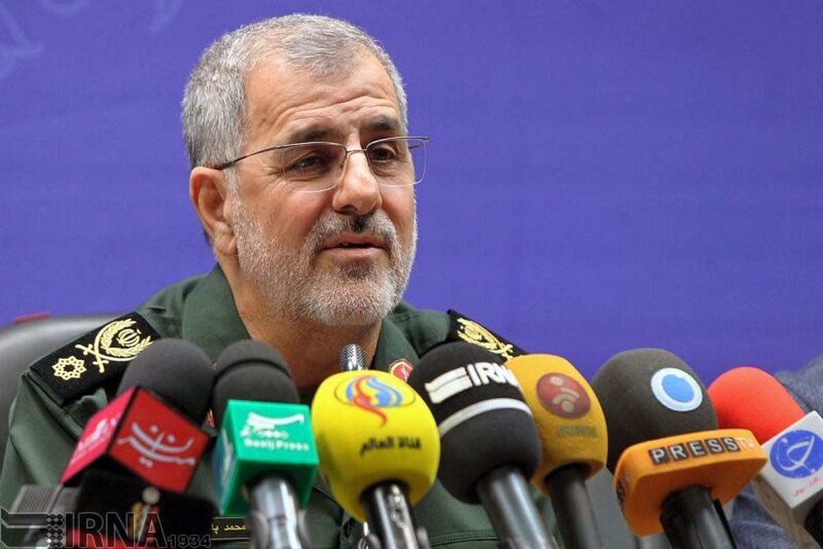 فرمانده نیروی زمینی سپاه: ایجاد بازدارندگی مقتدرانه با قدرت و قوت ادامه دارد