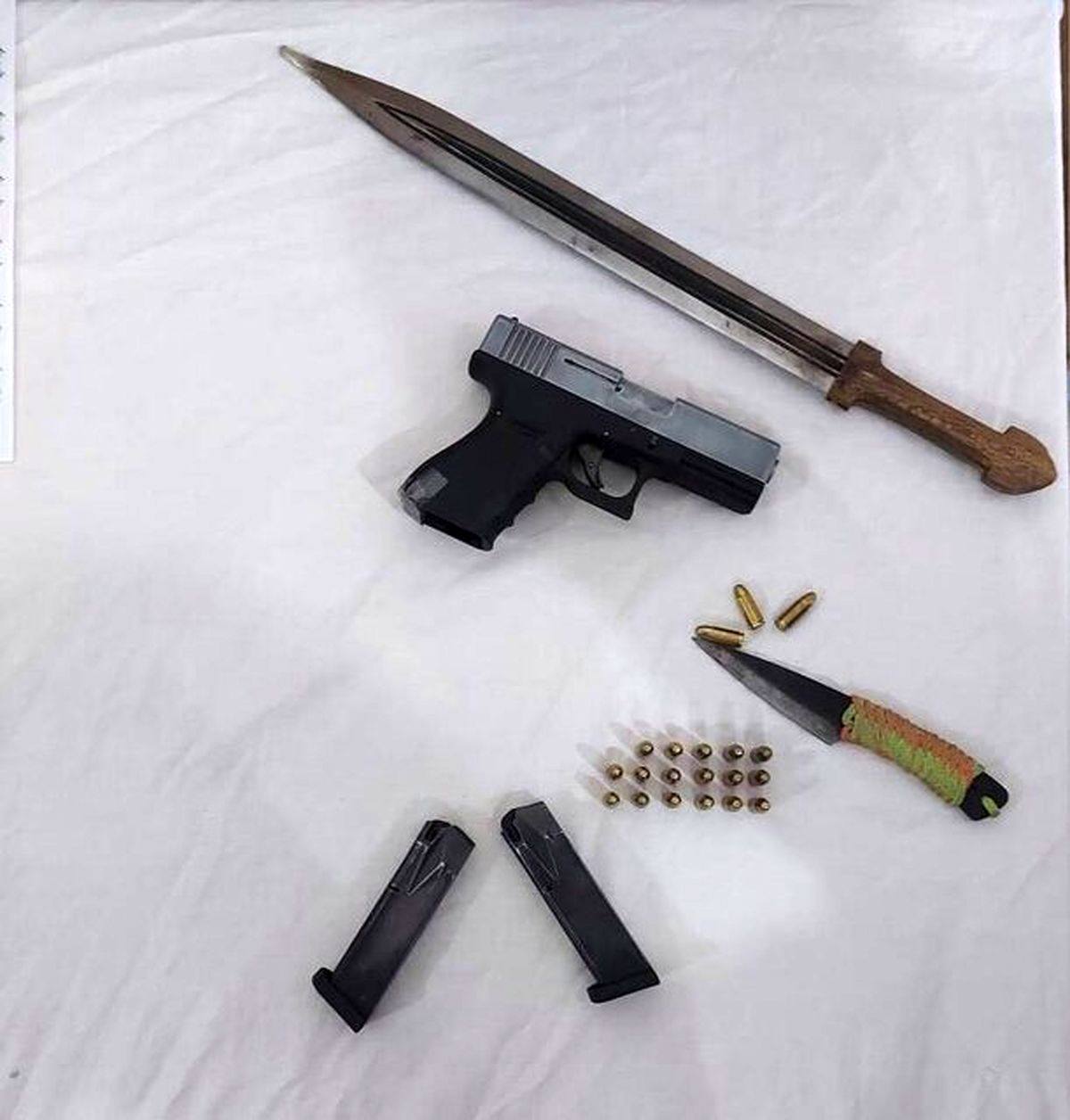 ماجرای درگیری و نزاع چند شرور در خیابان عباس آباد تهران