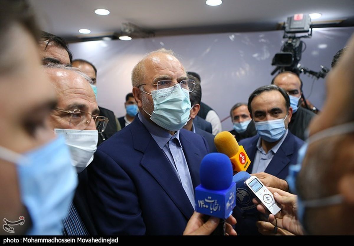 بازدید قالیباف از شهرک دارویی برکت