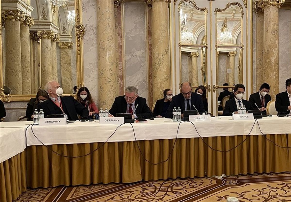 حرکت زیگزاگی غرب در مذاکرات وین