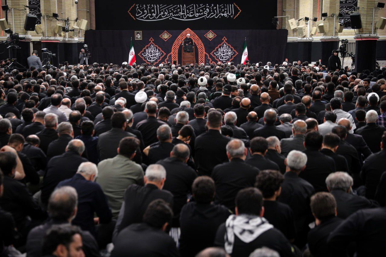 مراسم شام غریبان حسینی در حسینیه امام خمینی(ره)