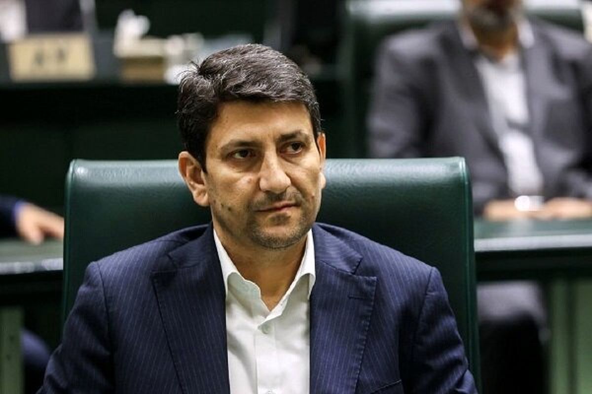 پاسخ وزیر ارتباطات درباره هزینه آبونمان و آنتندهی