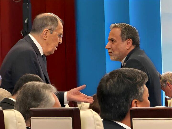 دیدار عراقچی با لاوروف