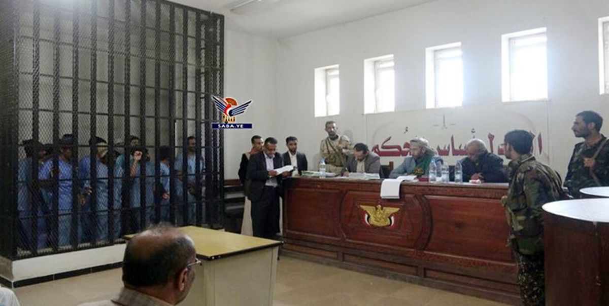 برگزاری دادگاه جاسوسان انگلیسی در قفس +عکس