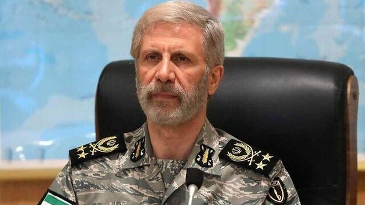 سرلشکر حاتمی: نباید دشمن را دستکم گرفت
