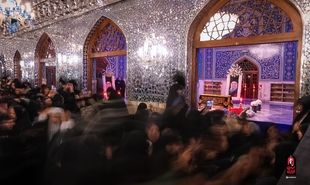 تصاویر: حضور زائران عزادار برای زیارت مزار مطهر رهبر شهید انقلاب 