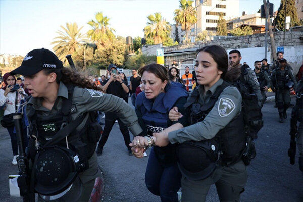 شهادت خبرنگار فلسطینی توسط ماشین ترور صهیونیست‌ها 
