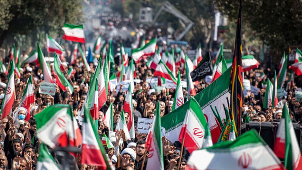 مقام سابق سیا: برخلاف تصور، پایگاه مردمی جمهوری‌اسلامی قوی است