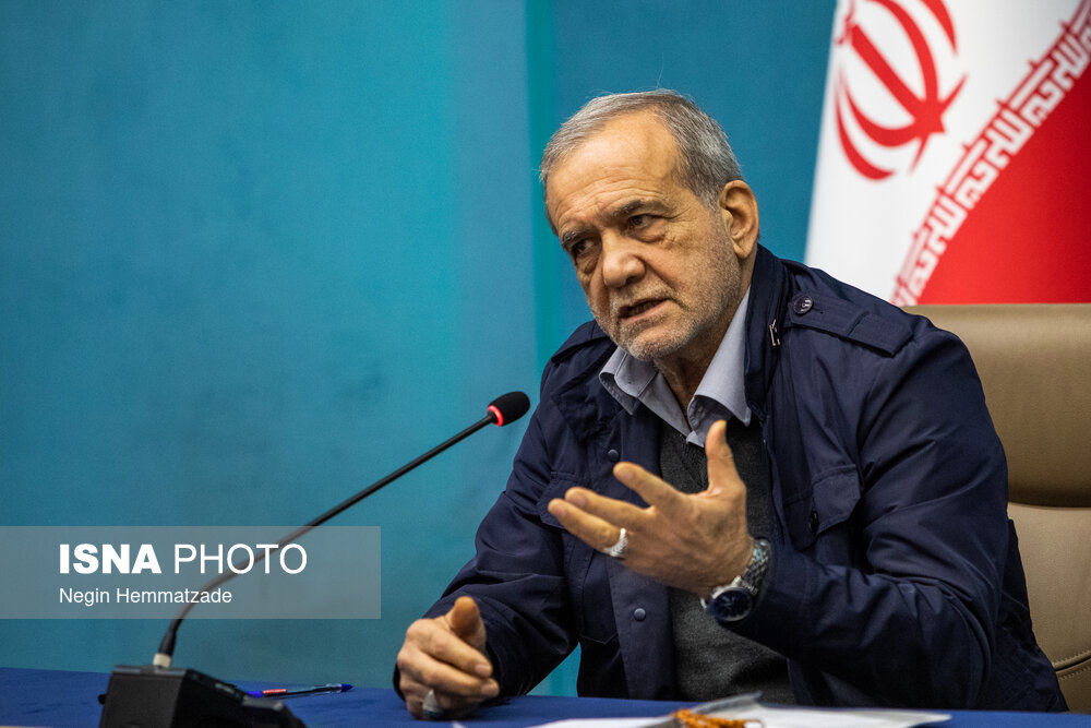 پزشکیان: مصمم هستیم پروژه راه‌آهن خراسان جنوبی را به اتمام برسانیم