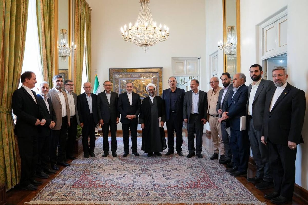 عراقچی: باید برای ارتقای نقش موثرتر ایرانیان خارج از کشور در تصمیم‌سازی‌ها تلاش کنیم