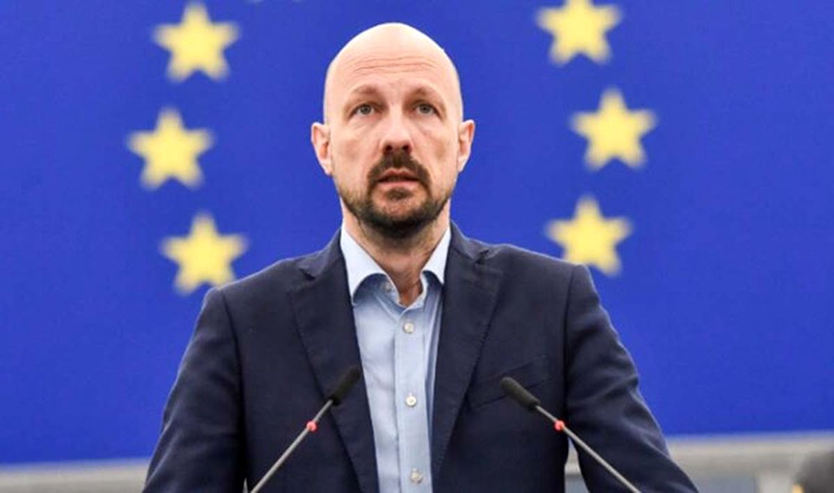 واکنش نماینده اروپایی به تهدیدهای ترامپ علیه ایران و عراق