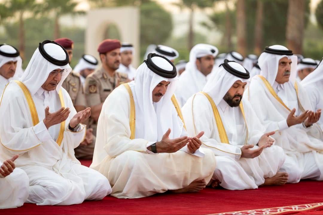 اقامه نماز باران در لوسیل با حضور امیر قطر