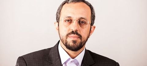 هرکس بر مخالفت با وفاق اصرار کند راهش را از رهبری جدا کرده است