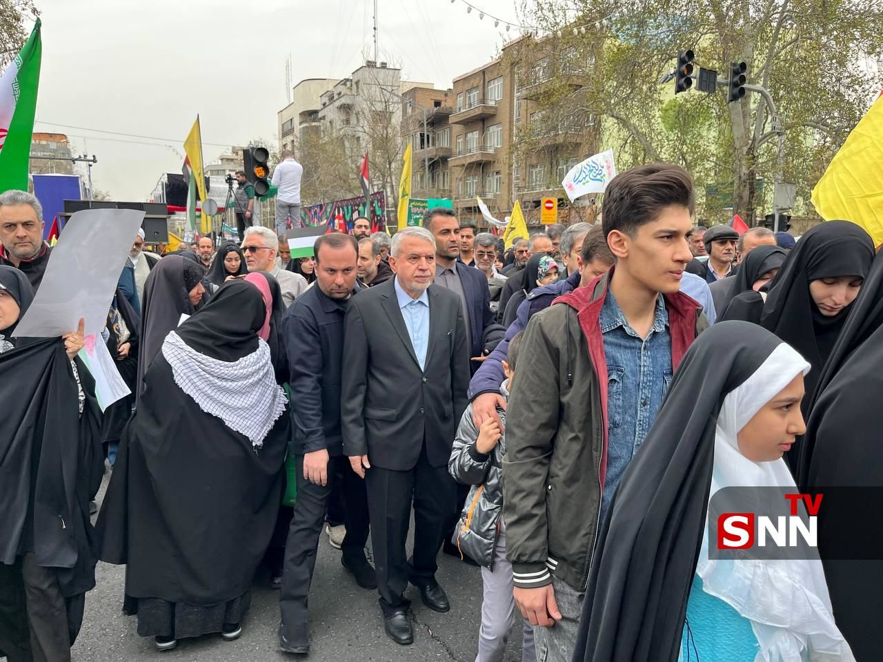 حضور وزیر گردشگری در راهپیمایی روز قدس در تهران