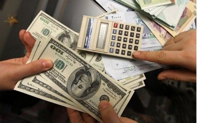 قیمت دلار همه را غافلگیر کرد | دلار بر سر دوراهی؛ سقوط یا جهش؟