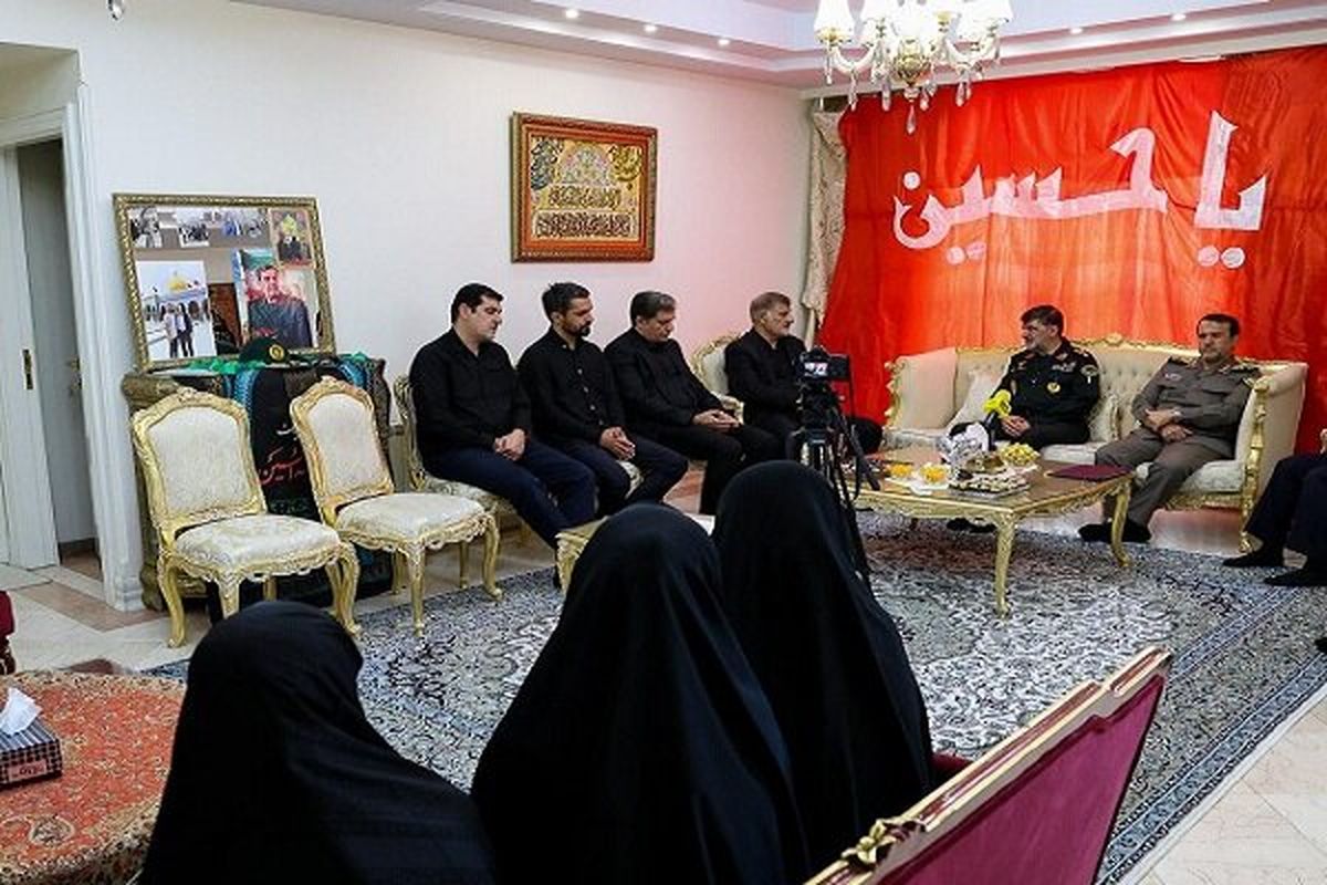 دیدار سردار رادان با خانواده شهیدان ربانی و محرابی