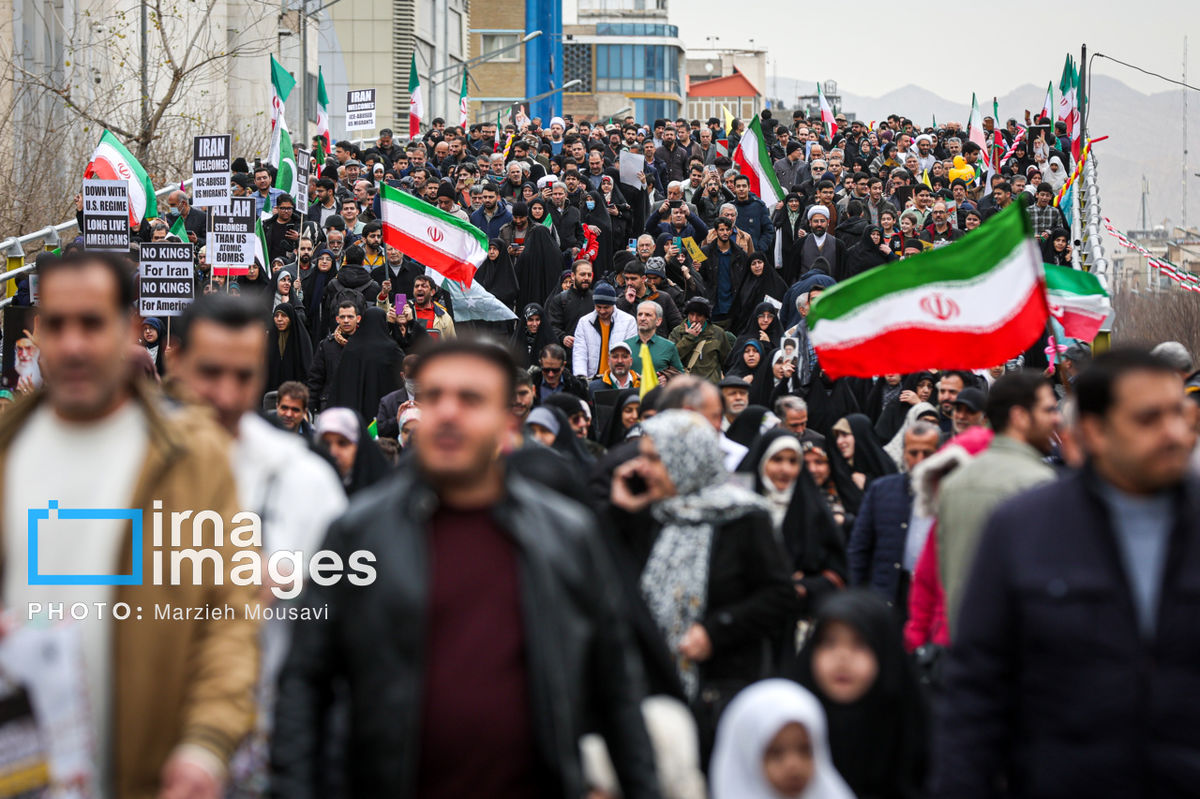 تصاویر/ بت اپستین در آتش ایرانیان سوخت