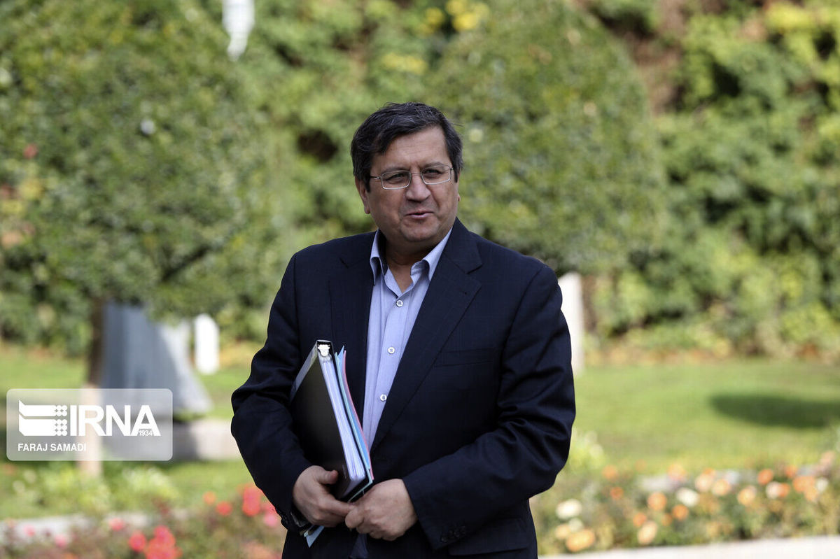 واکنش ستاد انتخاباتی همتی به اتهام سرقت علمی