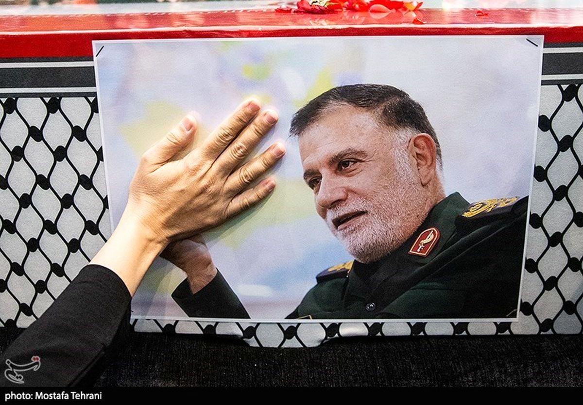 ورود پیکر سردار شهید نیلفروشان به اصفهان