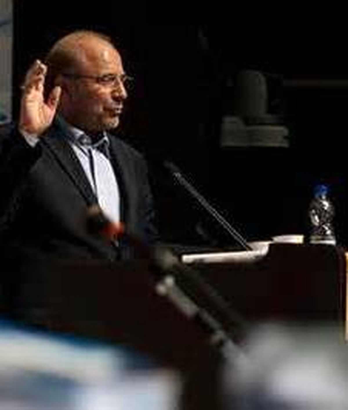 ظلم ستیزی و عدالت طلبی از ابعاد فرهنگ حسيني است/ خدمت ویژه به مردمی که دین خود را به انقلاب ادا کرده اند وظیفه ماست