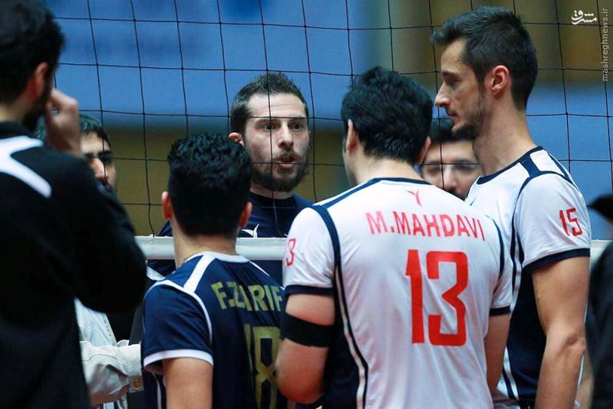 کتک کاری در خانه والیبال +تصاویر