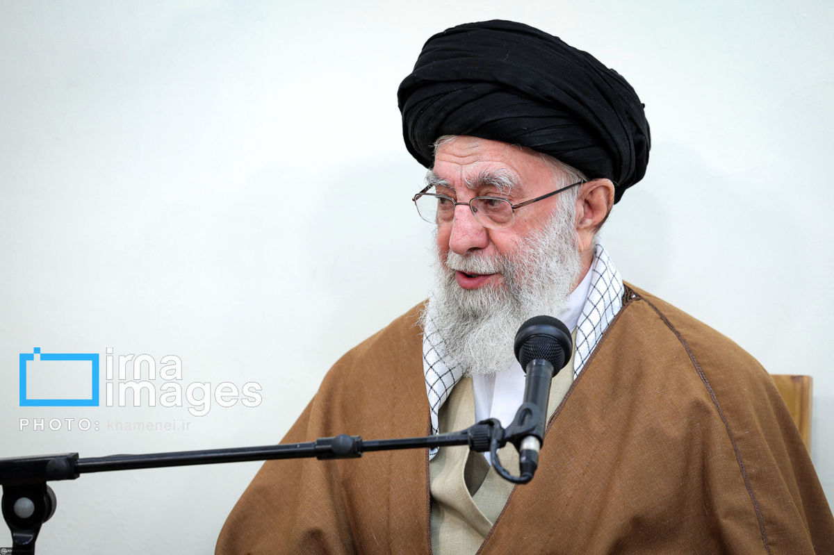 بیانات کمتر دیده‌شده رهبر انقلاب درباره سیره مبارزاتی امام صادق (َع)