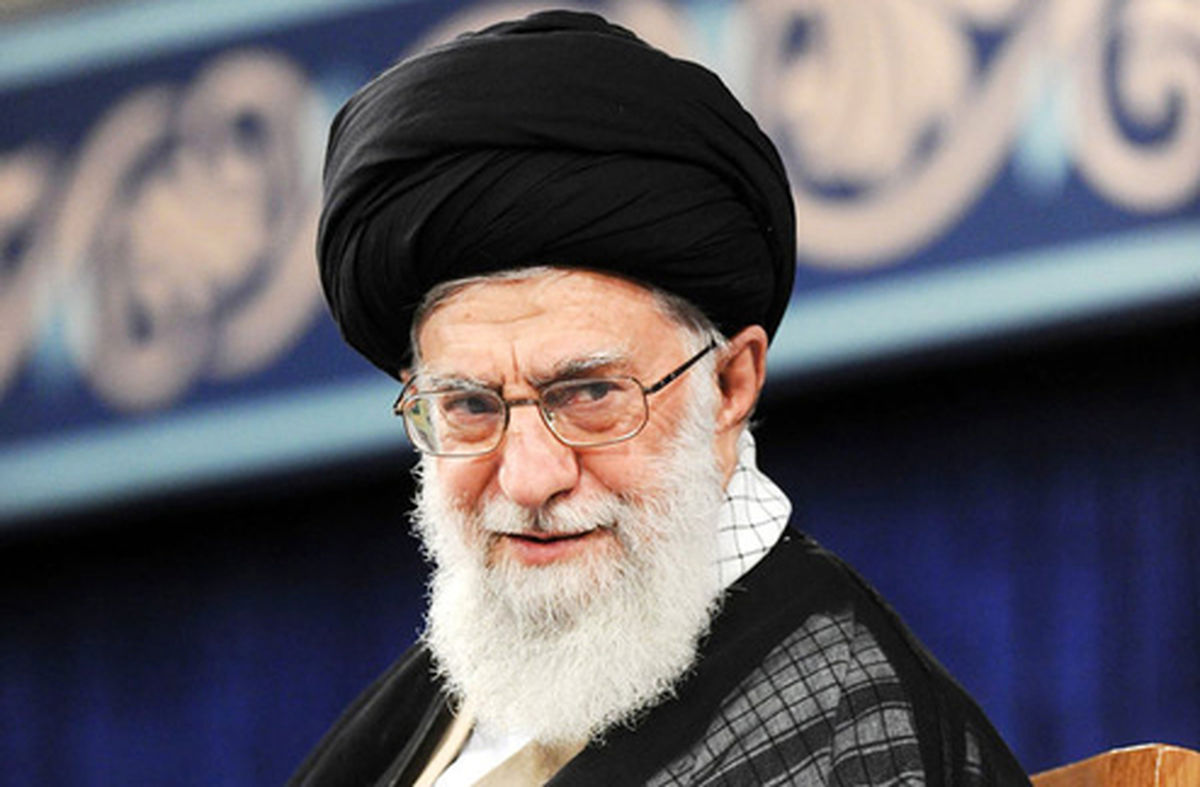 مبل رهبر انقلاب پس از ۲۰ سال چه فرقی کرده است؟ +عکس