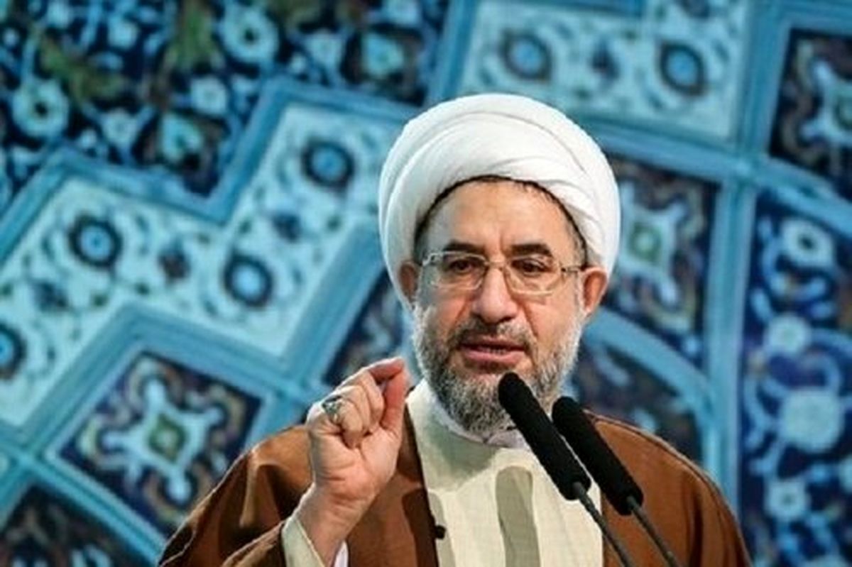 آیتالله اراکی: مدیر در تراز انقلاب تربیت کنیم