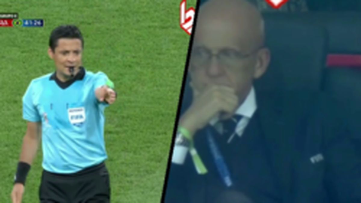 فیلم : حضور کولینا در ورزشگاه و نظارت بر تیم داوری ایرانی